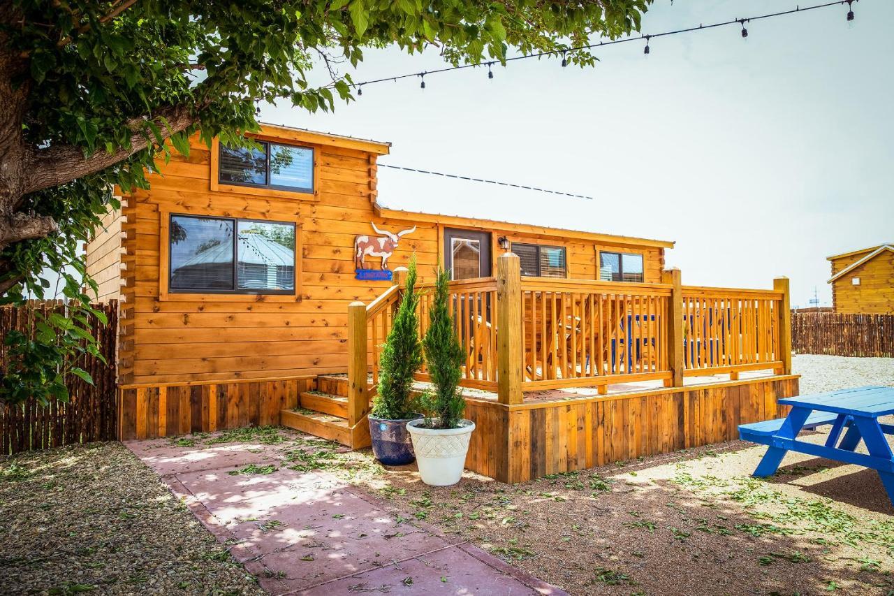 The Big Texan - Cabins And Wagons Amarillo Esterno foto
